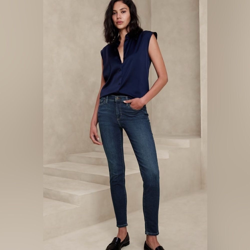 Banana Republic Womens Mid Rise Skinny Fit Jeans- Stretch size 16
